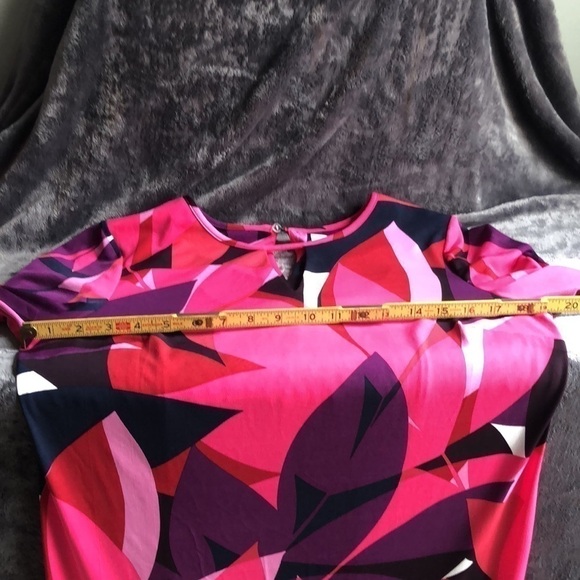 𝅺CHICO’S‎ multicolor abstract design Three-quarter sleeve dress - Picture 12 of 15